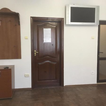 Міні-Готель Нептун リウネ エクステリア 写真
