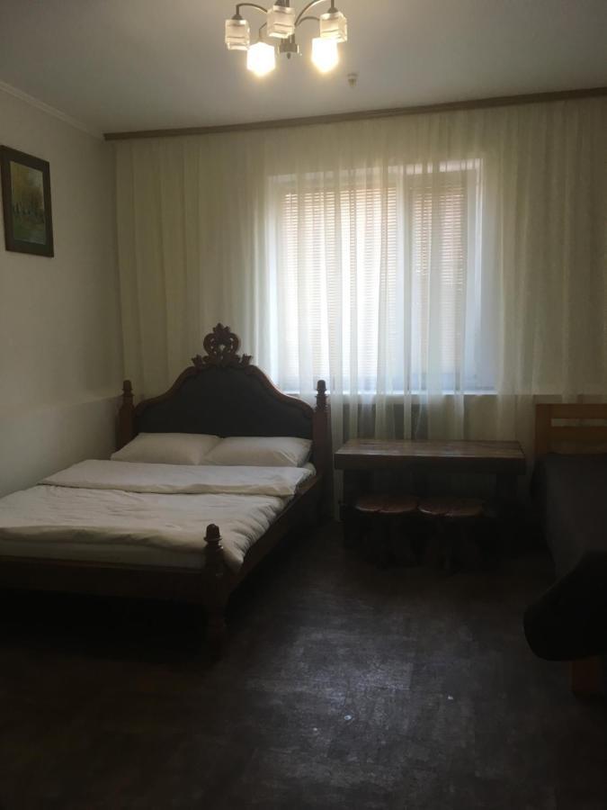 Міні-Готель Нептун リウネ エクステリア 写真